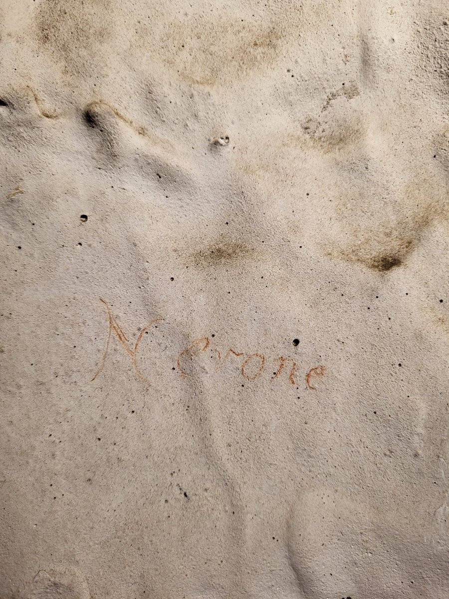 Médaillon en stuc laqué et argenté. Toscane, fin XVIIe - début XVIIIe siècle. -photo-4