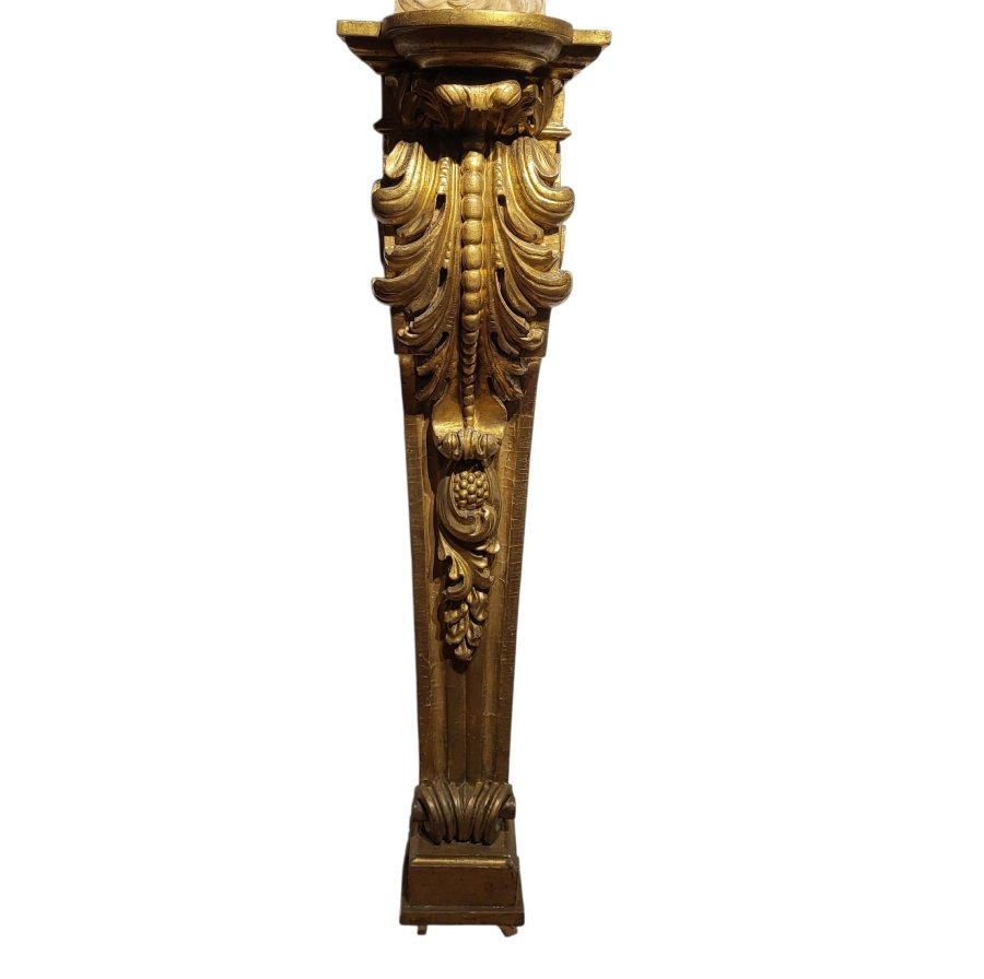 Colonne en bois porte-sculpture murale, Toscane, XVIIe siècle