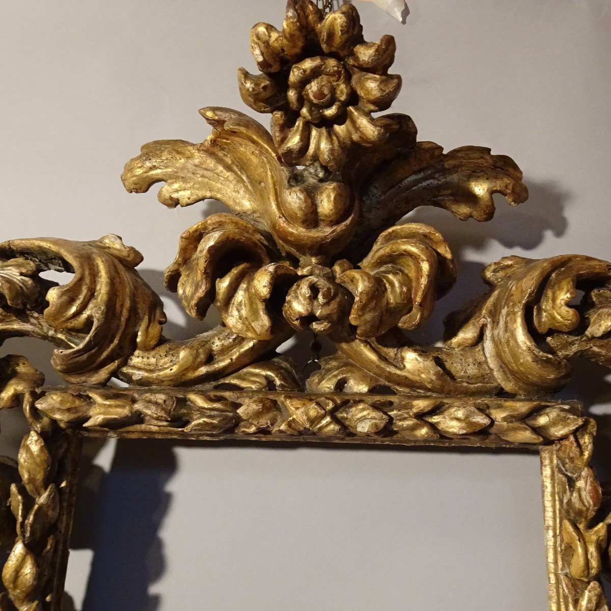 Cadre Émilien En Bois Sculpté Et Doré XVIIe Siècle-photo-1