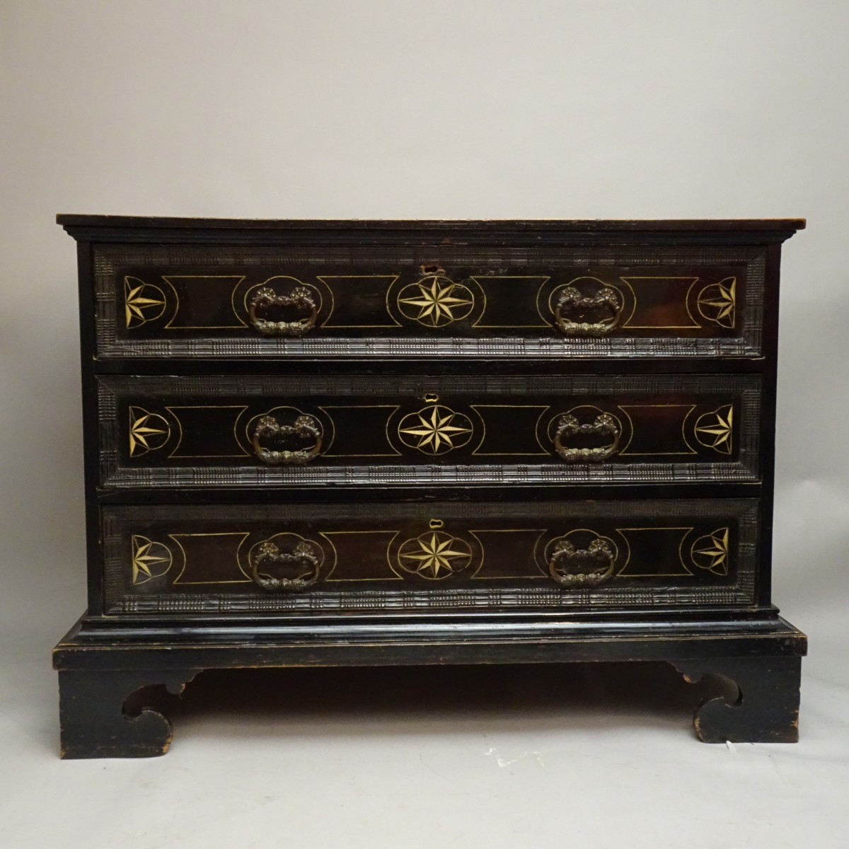 Lombard Chest Of Drawers In Blackened And Inlaid Wood, Late 17th Century