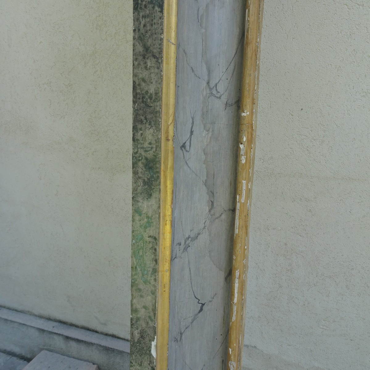 Pair of large lacquered wall frames for 18th century niches-photo-1