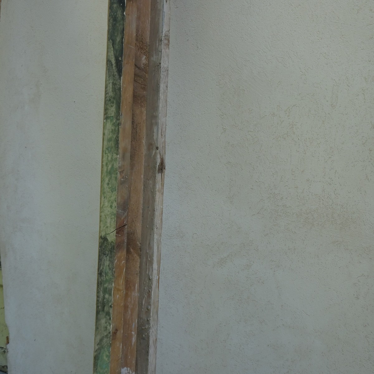 Pair of large lacquered wall frames for 18th century niches-photo-3