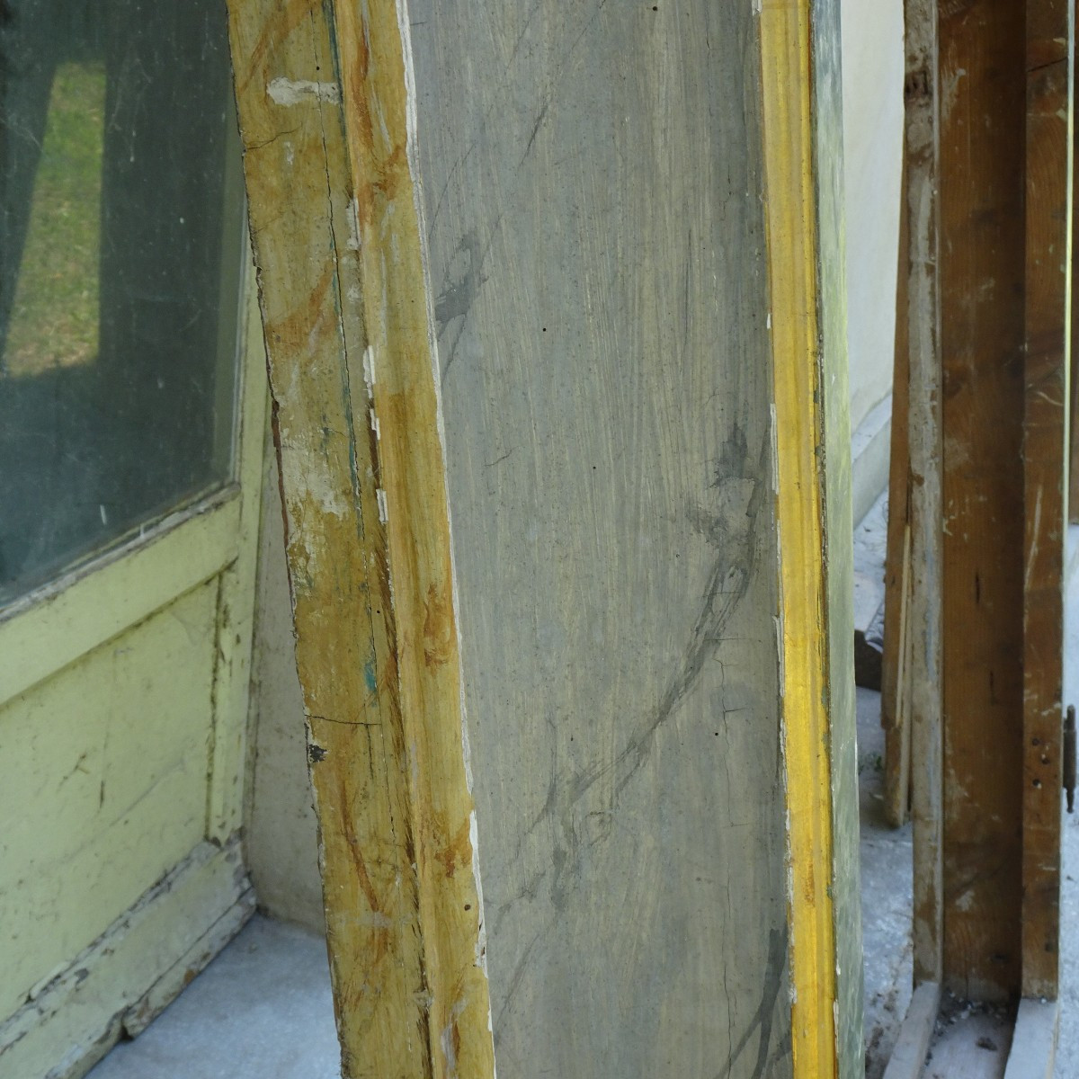 Pair of large lacquered wall frames for 18th century niches-photo-4