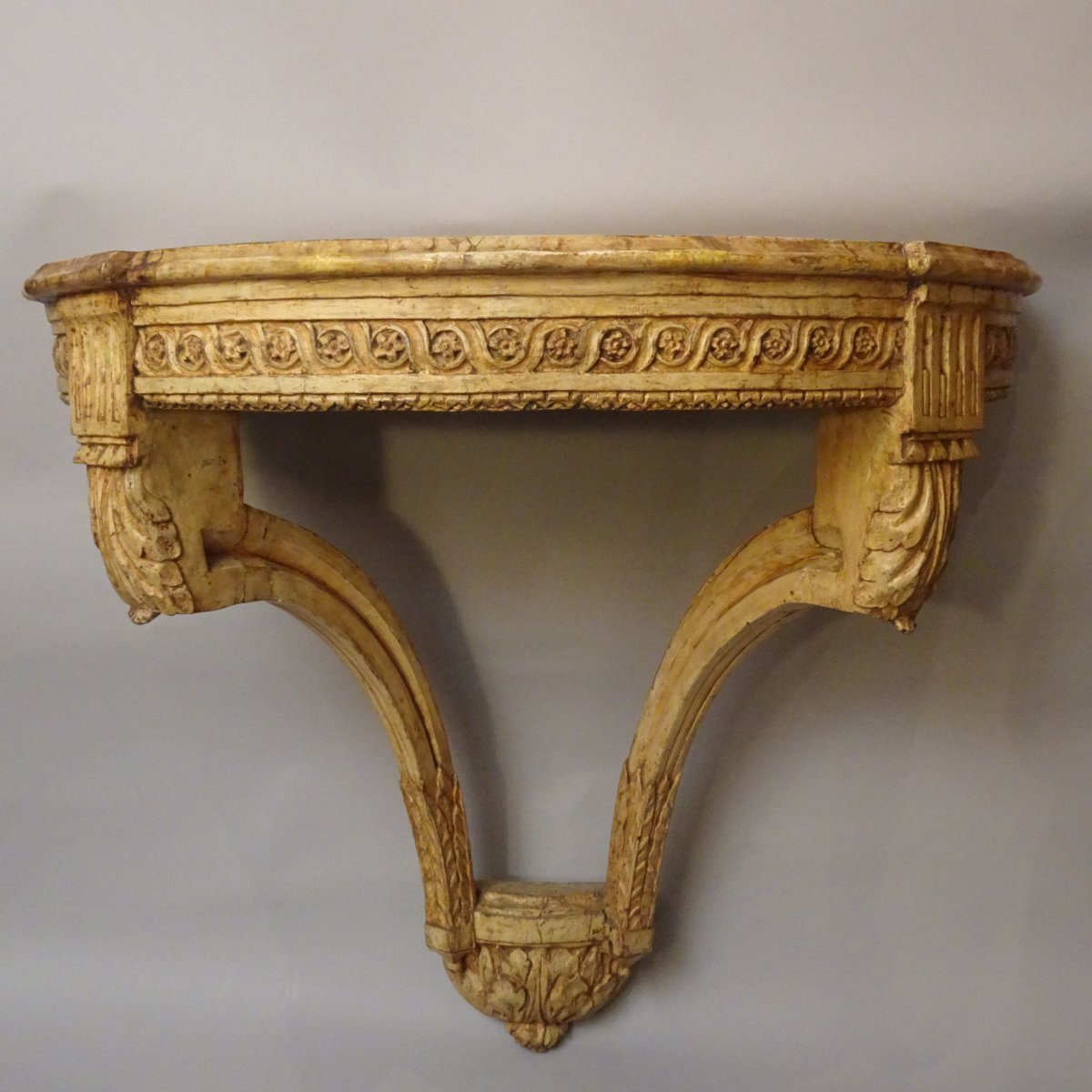 Console demi-lune laquée Louis XVI