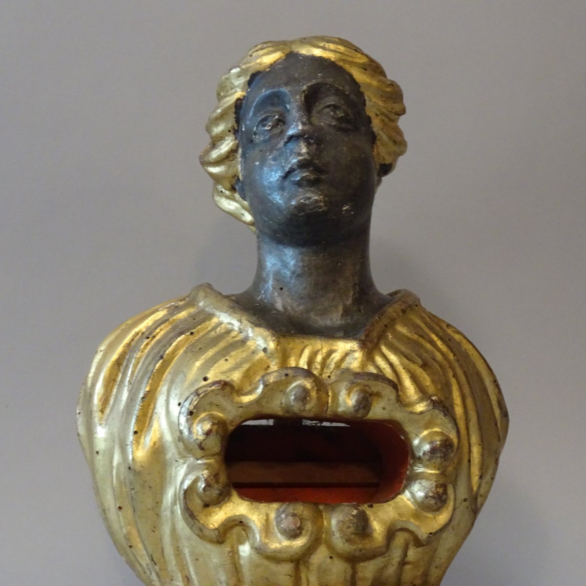 Buste-reliquaire en bois doré, XVIIIe siècle-photo-4