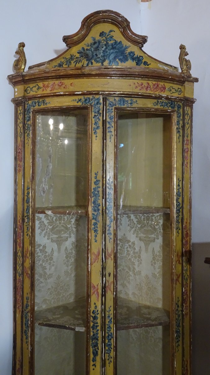 Armoire d'angle laquée et décorée de Gênes, XVIIIe siècle-photo-2