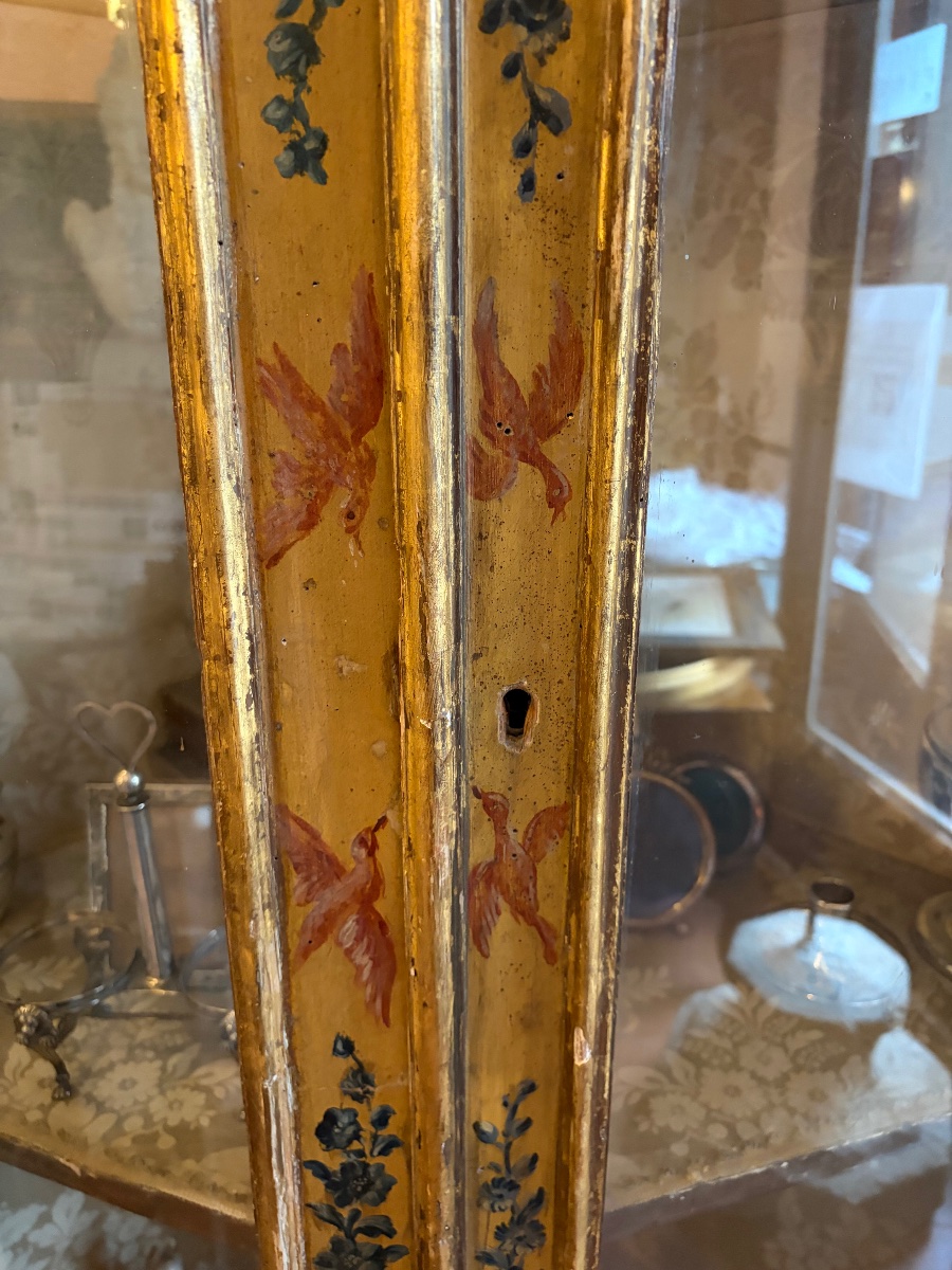Armoire d'angle laquée et décorée de Gênes, XVIIIe siècle-photo-4