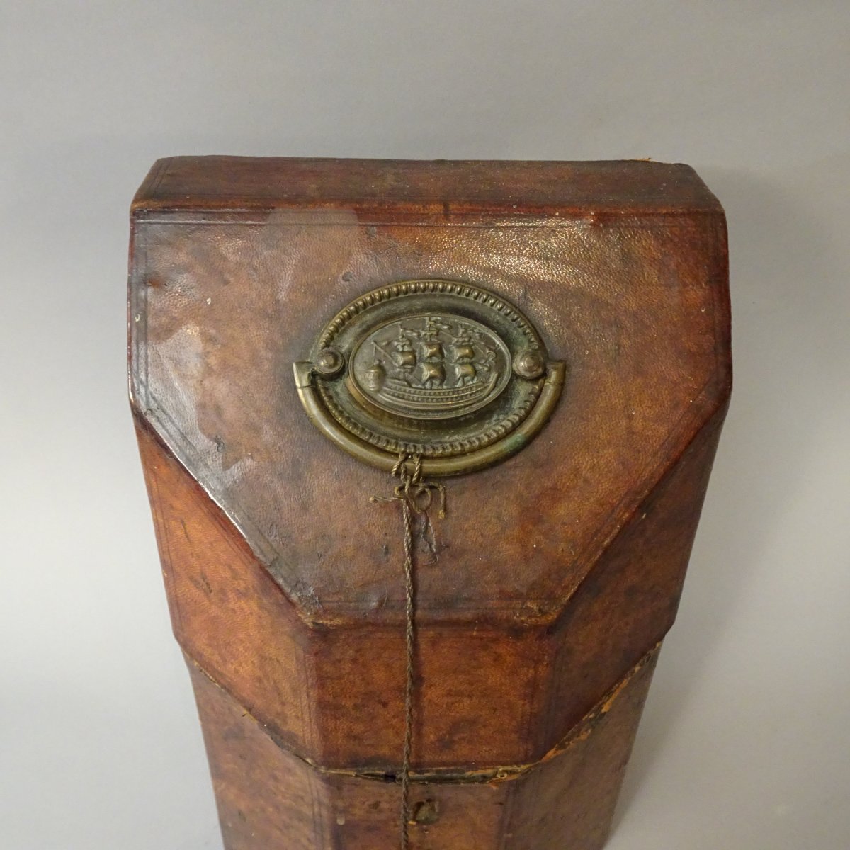 18th-century Leather Cutlery Case-photo-3