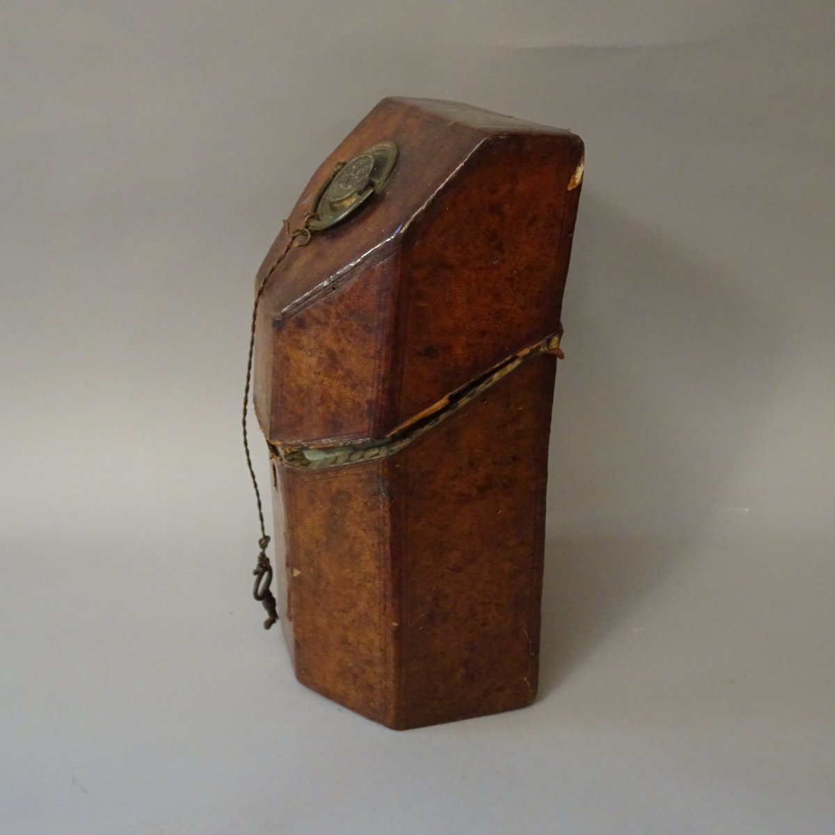 18th-century Leather Cutlery Case-photo-2