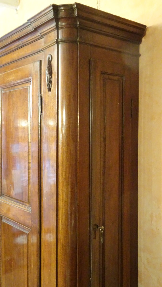 Buffet émilien en noyer du XVIIIe siècle-photo-4