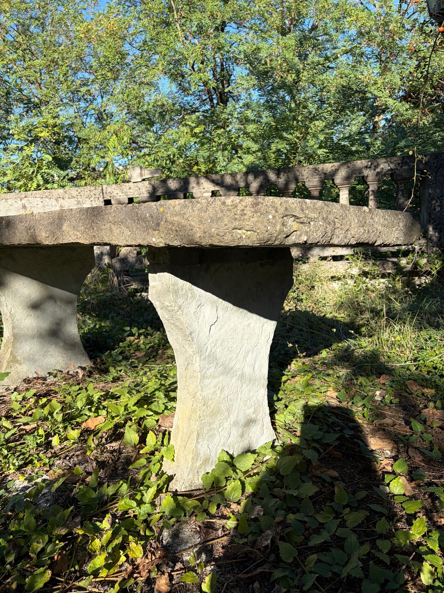 Table en pierre, fin du XIXe - début du XXe siècle-photo-4