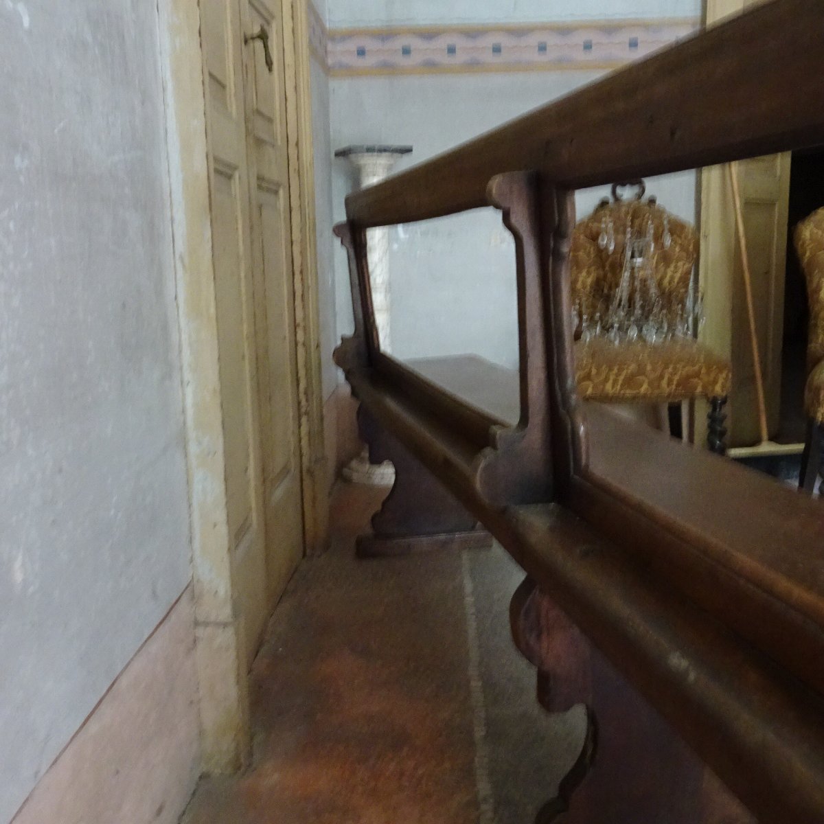 Large 17th-century Emilian Walnut Bench-photo-3