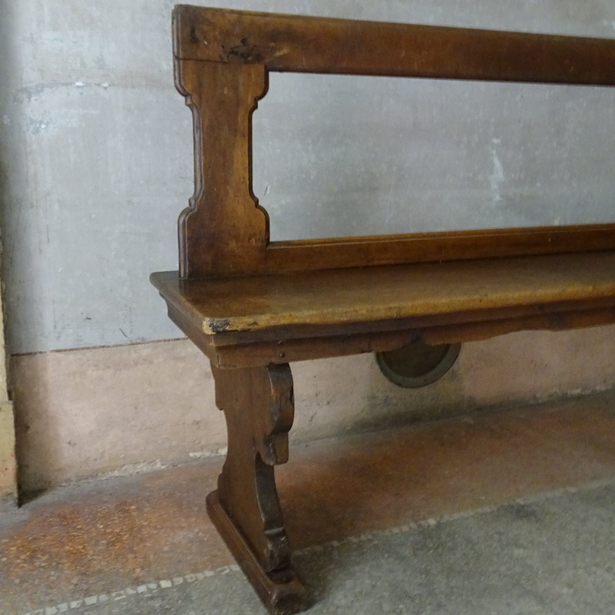 Large 17th-century Emilian Walnut Bench-photo-4