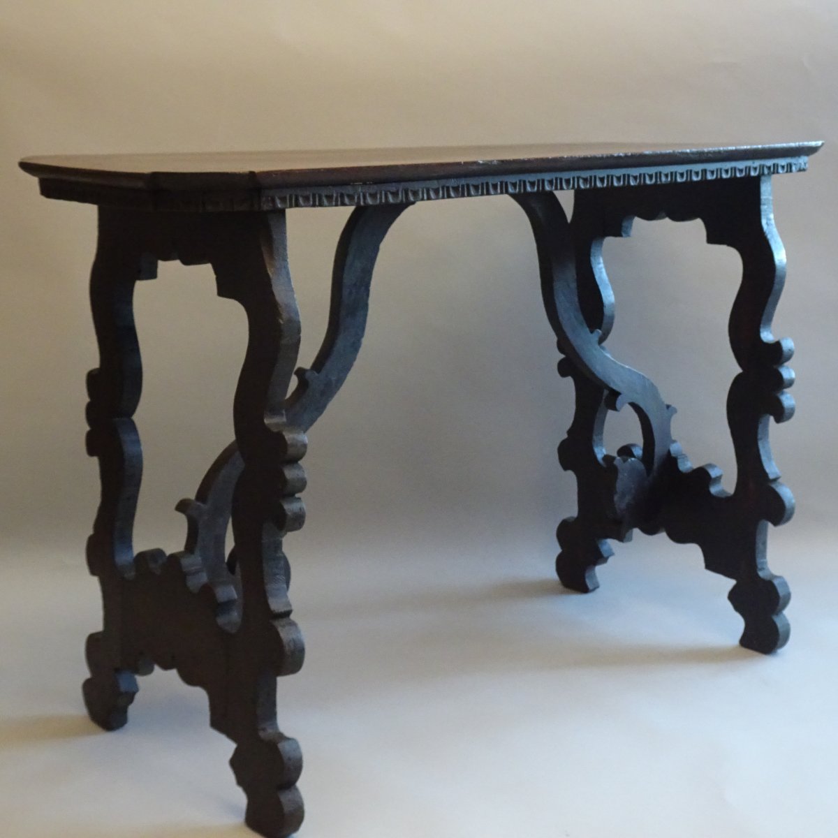 Lombardy-style Lyre-shaped Coffee Table, Late 17th Century-photo-2