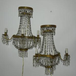 Pair Of Empire-style Wall Sconces In Gilded Metal And Crystal