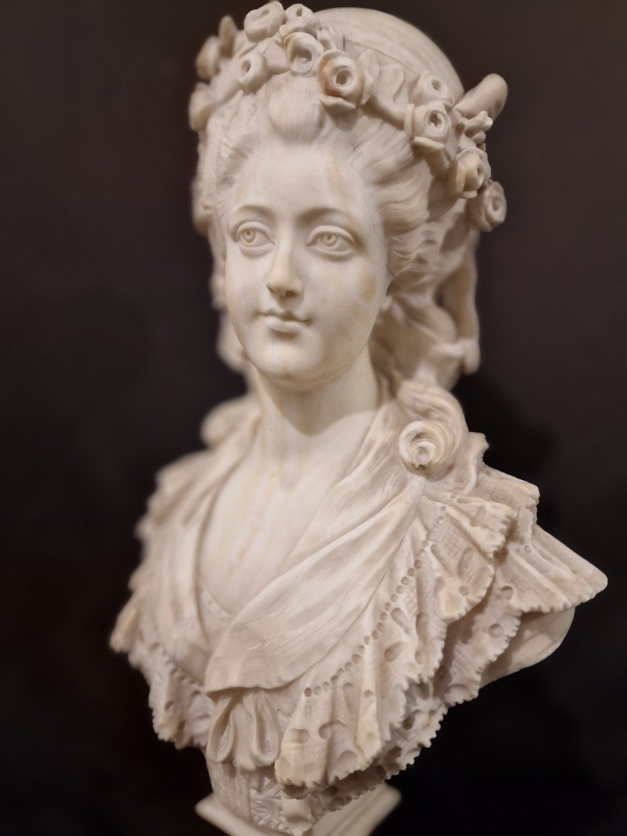 Buste d'Une Femme Noble
