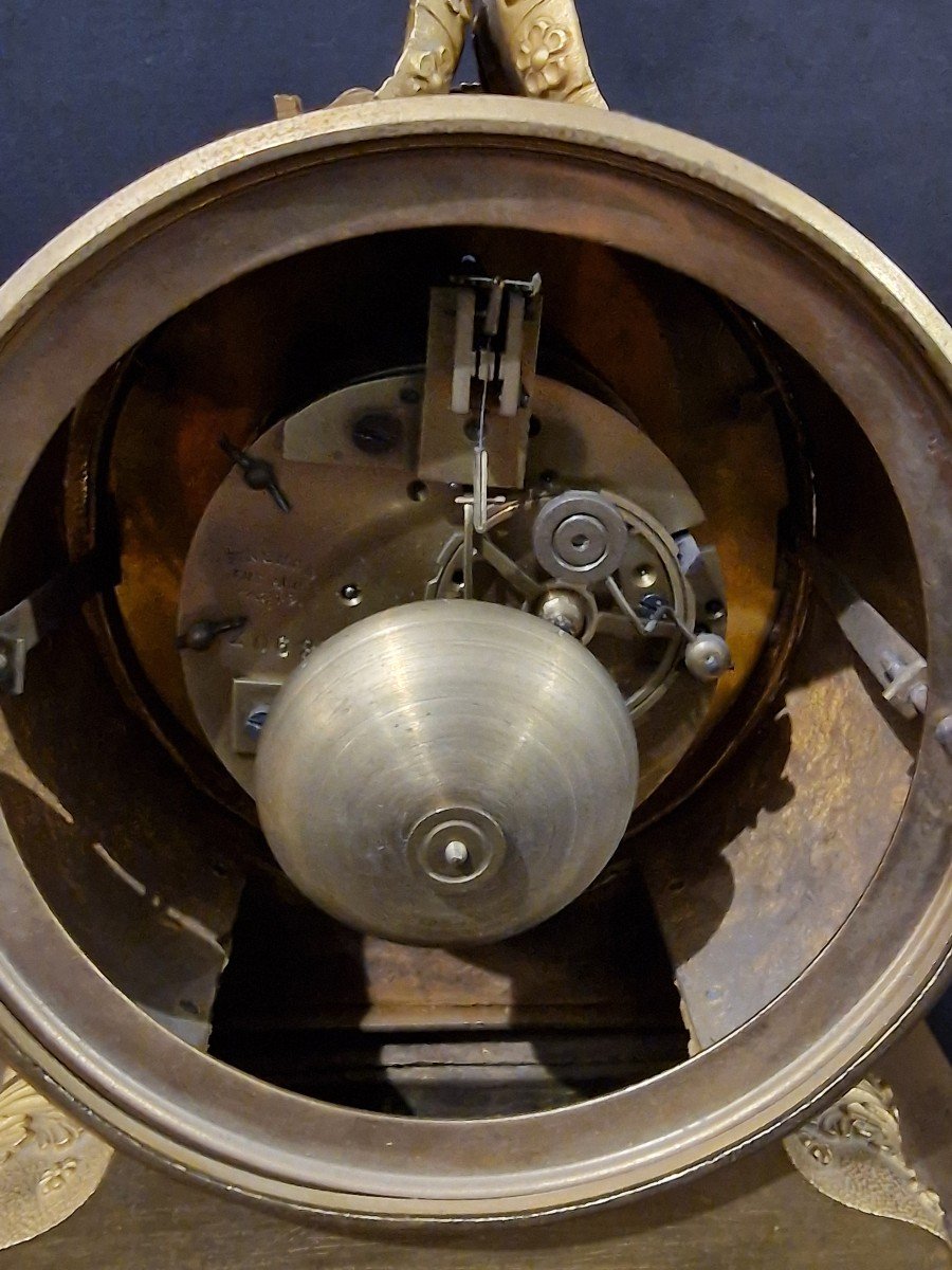 Pendule En Bronze Doré Du XIXe Siècle-photo-1