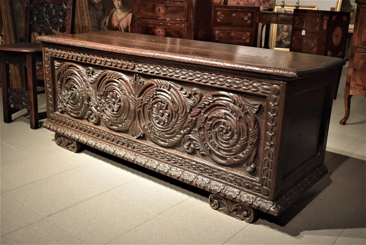 Chest In Walnut Sculpted - Renaissance Lombarde - Italy Late 16th Century-photo-3