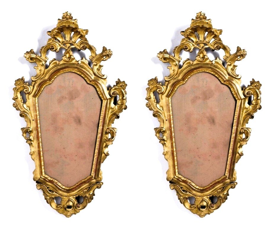 Paire de petits miroirs Louis Xv dorés - Venise,  XVIIIe siècle