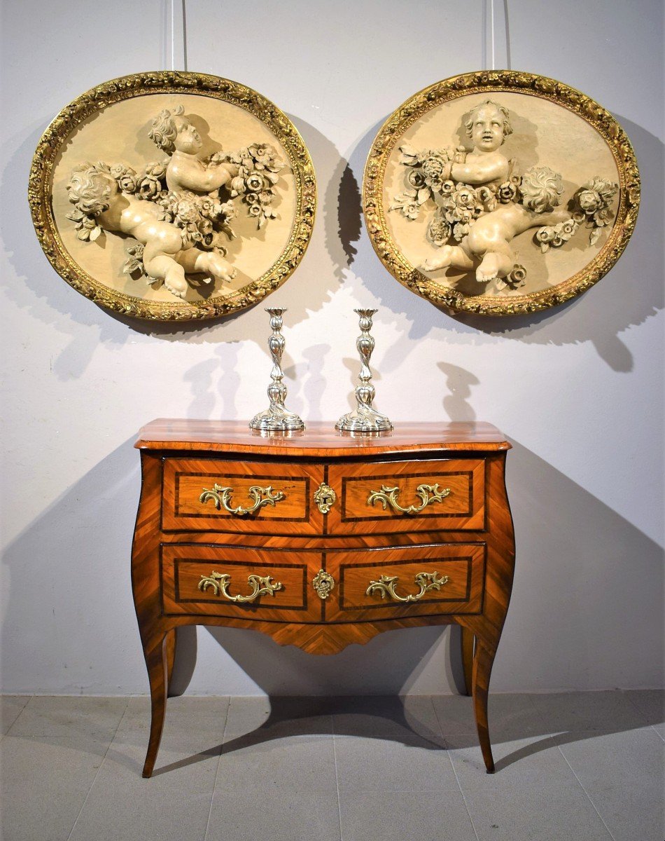 Paire de rares frises ovales en bois sculpté et laqué  France  Louis XV-photo-2