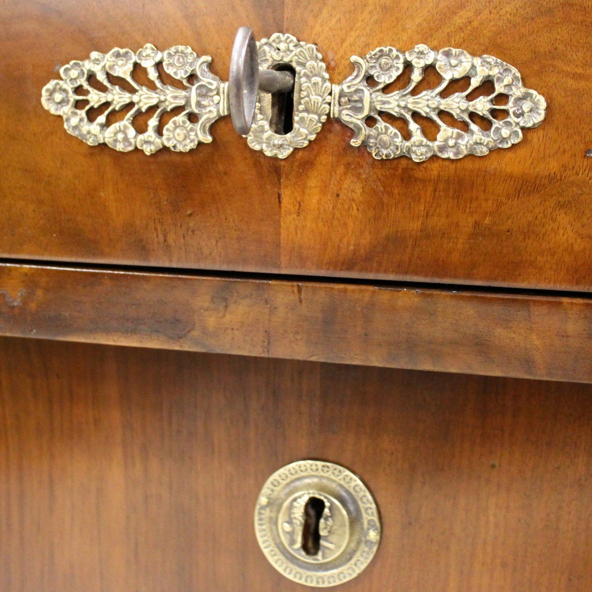 Antique Empire Chest Of Drawers In Walnut - Italy 19th-photo-7