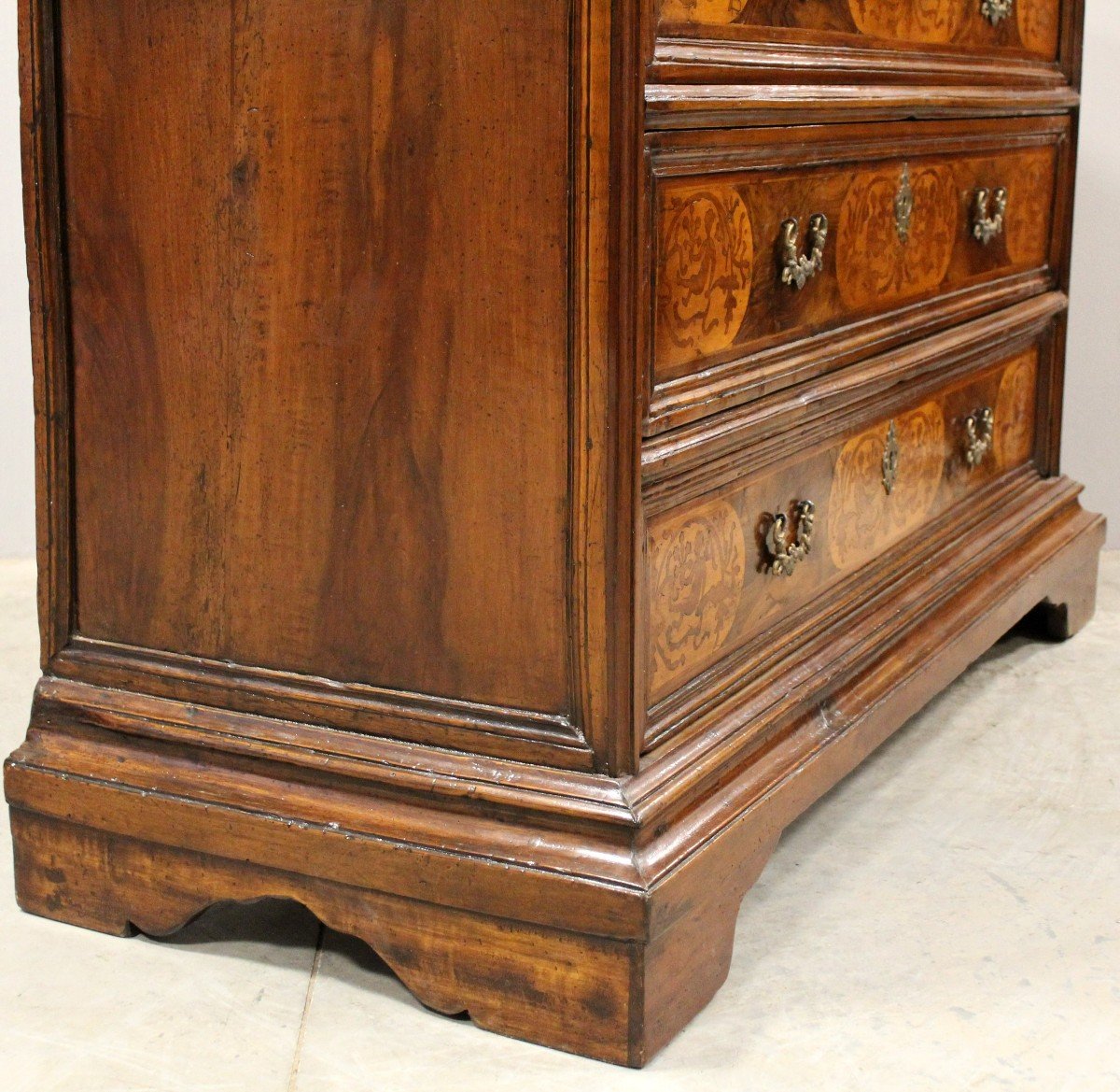 Antique Dresser Chest Of Drawers Canterano In Walnut Inlaid – Italy 18th-photo-2