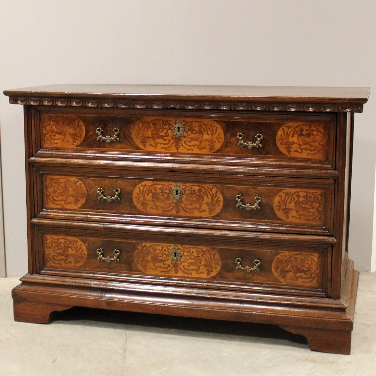 Antique Dresser Chest Of Drawers Canterano In Walnut Inlaid – Italy 18th