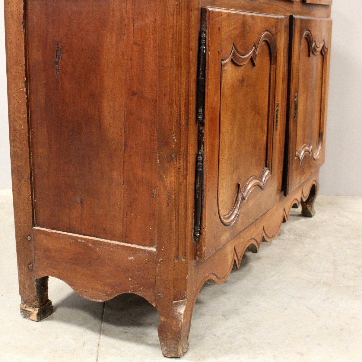 Antique Louis XV Sideboard Dresser Cabinet Cupboard Buffet In Walnut And Cherrywood – 18th-photo-6