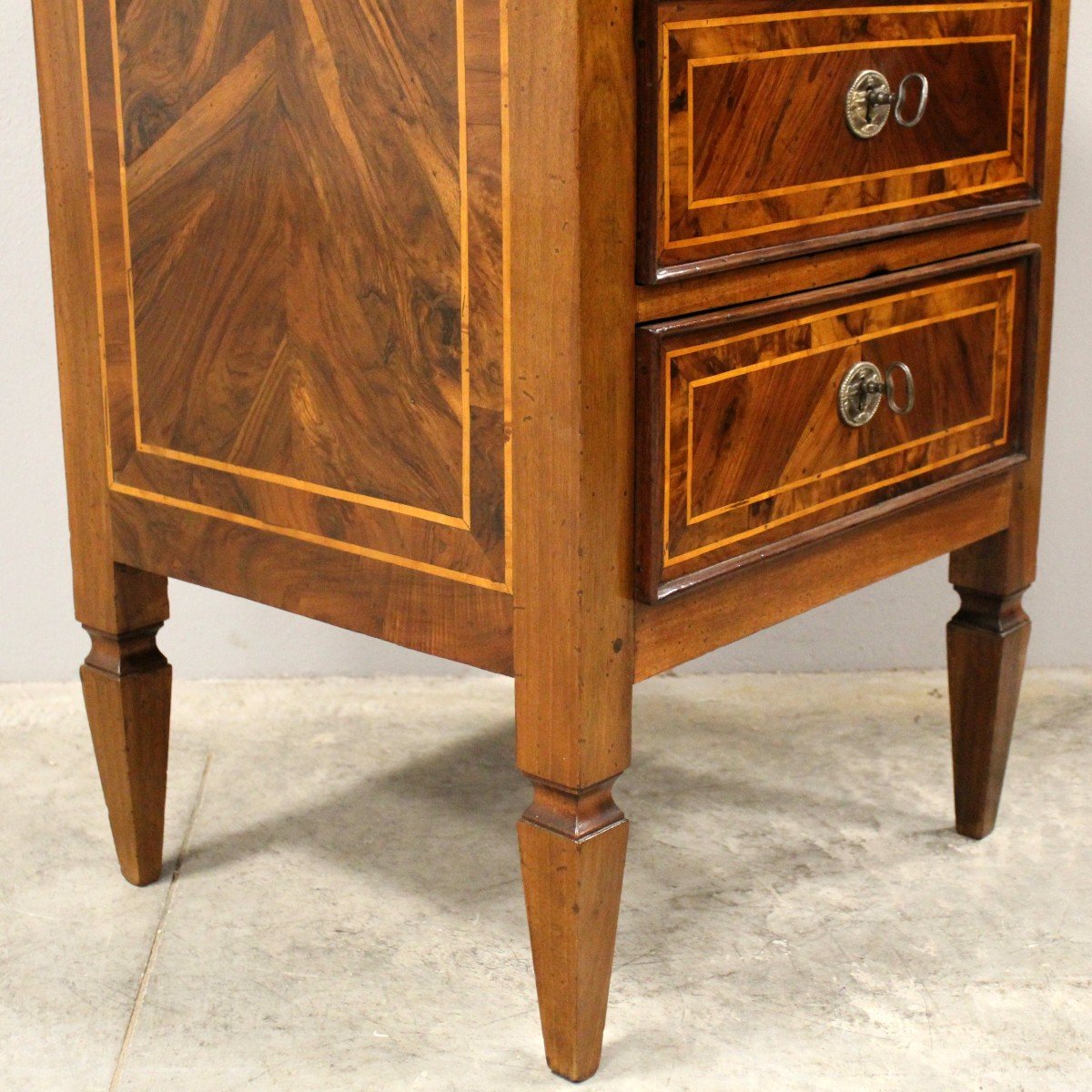 Antique Louis XVI Chest Of Drawers Cabinet In Walnut And Marquetry – Italy 18th-photo-3