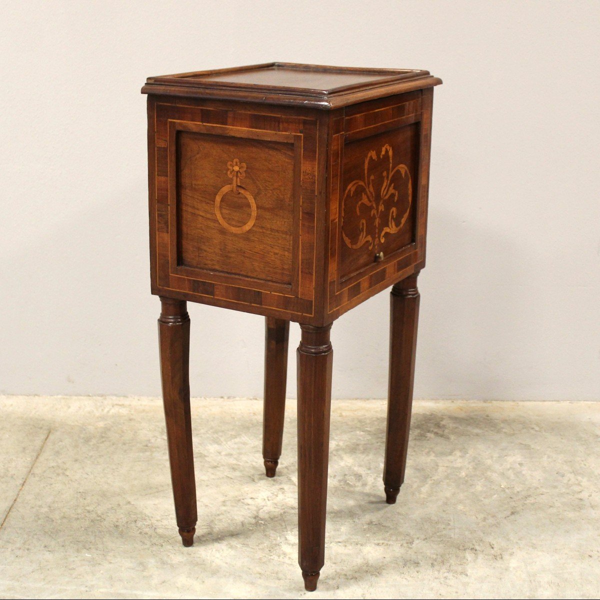 Antique Louis Philippe Bedside Nightstand Table In Walnut And Marquetry - Italy 19th-photo-1