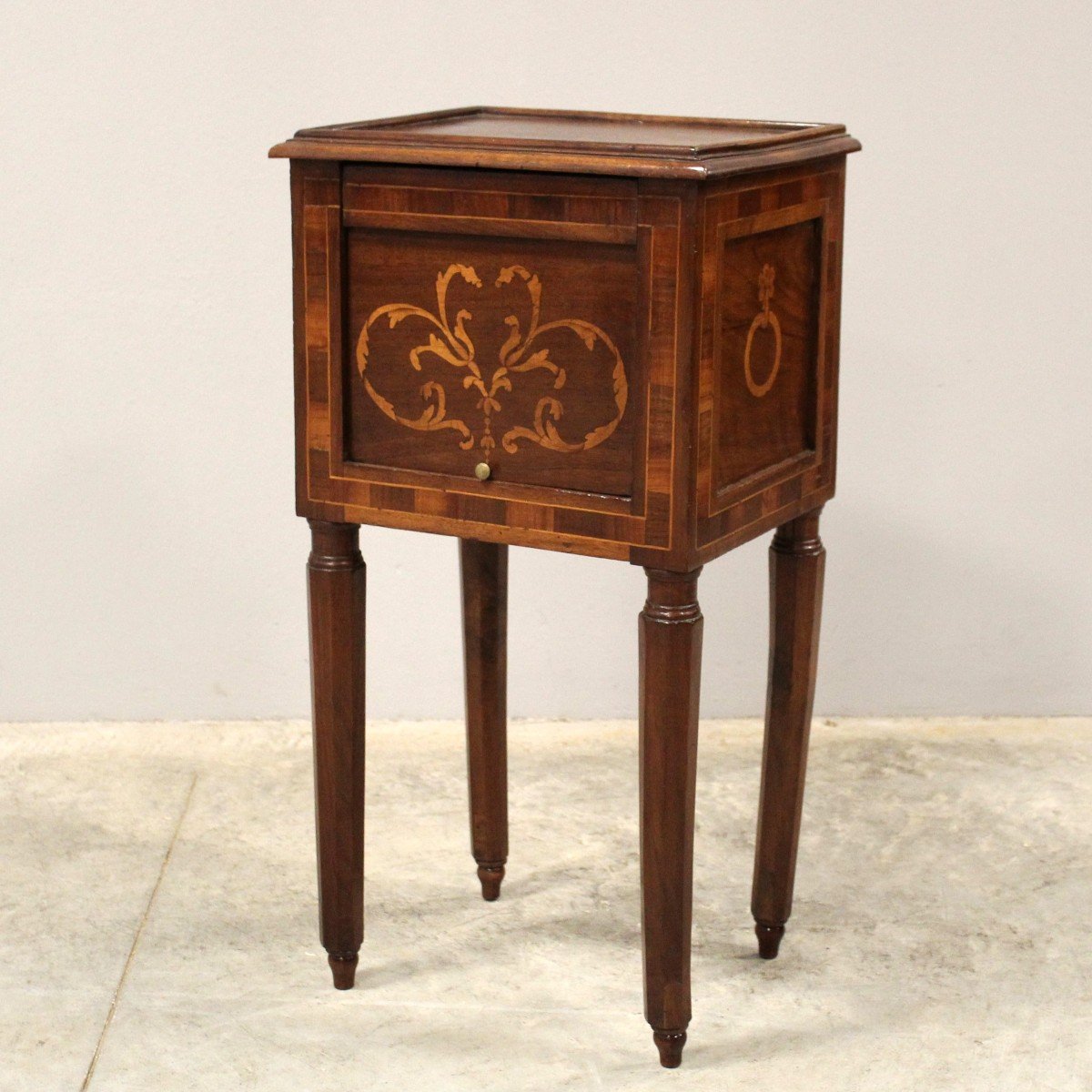 Antique Louis Philippe Bedside Nightstand Table In Walnut And Marquetry - Italy 19th