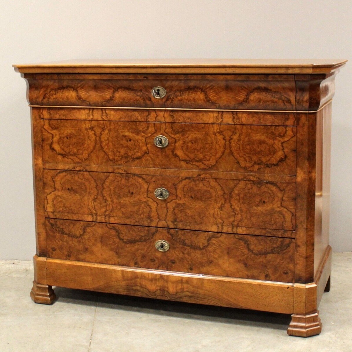 Ancien Ancien Commode d'époque Louis Philippe en noyer - 19ème