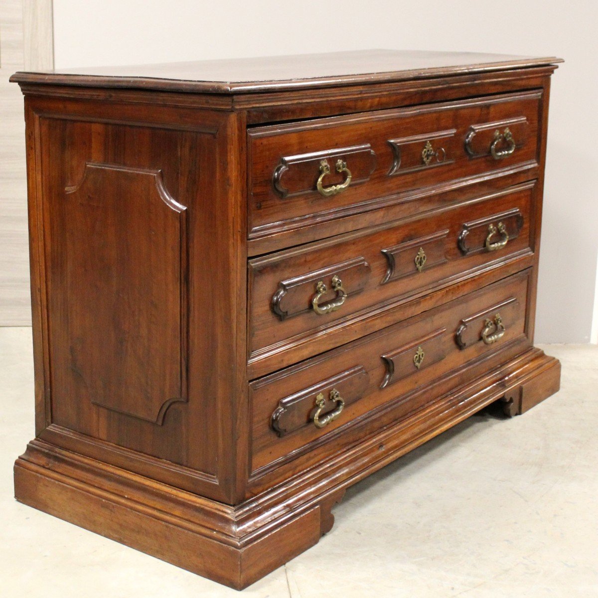 Antique Dresser Chest Of Drawers Canterano In Walnut – Italy 17th-photo-2