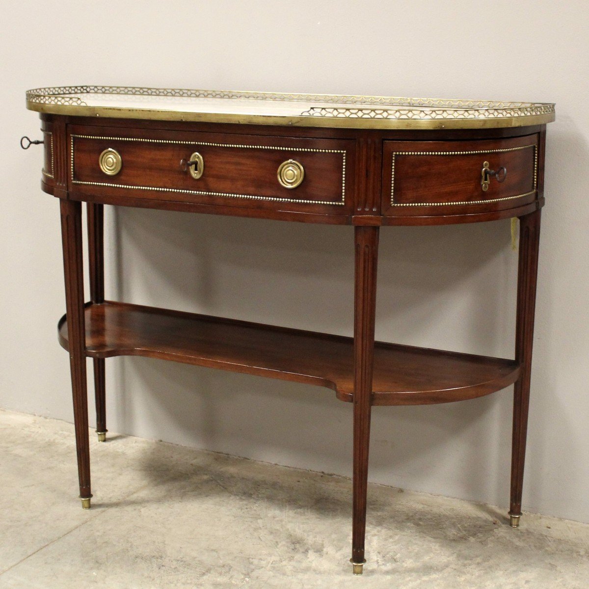Antique Louis XVI  Console Table In Mahogany  - 19th-photo-3