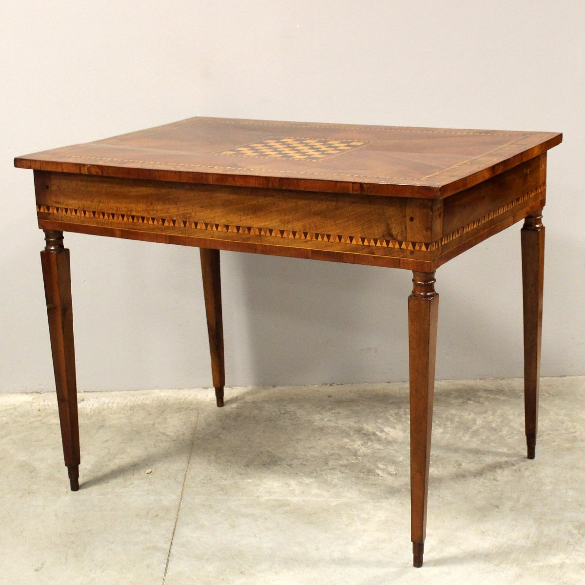 Ancien table à écrire bureau d'époque Louis XVI en noyer et marqueterie - Italie 18ème-photo-7