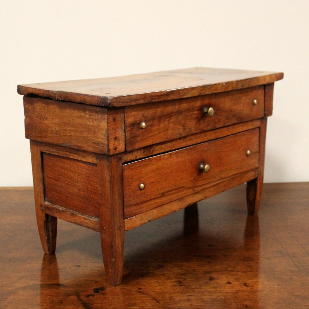 Antique Miniature Of Directoire Chest Of Drawers In Walnut - Italy 18th-photo-1