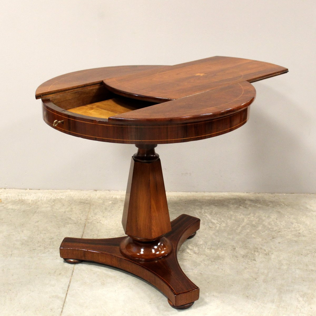 Ancien table ronde d'époque Charles X en noyer et marqueterie - Italie 19ème-photo-4