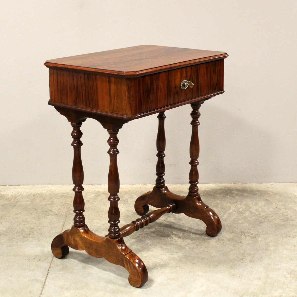 Antique Louis Philippe Small Table In Walnut - 19th-photo-3