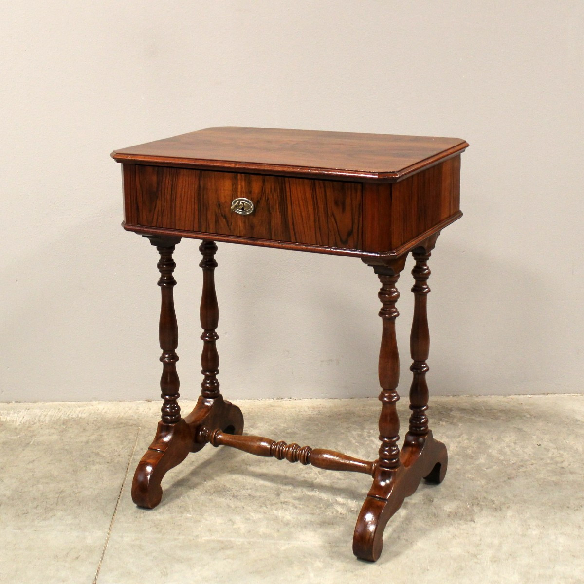 Antique Louis Philippe Small Table In Walnut - 19th