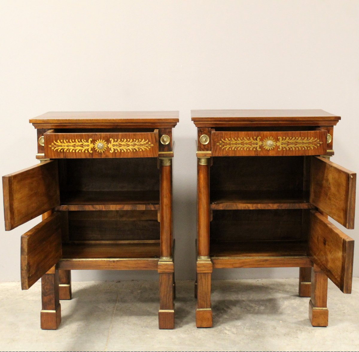Antique Pair Of Empire Bedsides Nightstands Tables In Walnut And Brass Marquetry - Italy 19th-photo-2