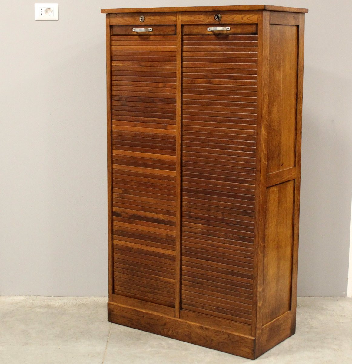 Antique Binder Rolling Curtain Filing Cabinet In Oak-photo-2