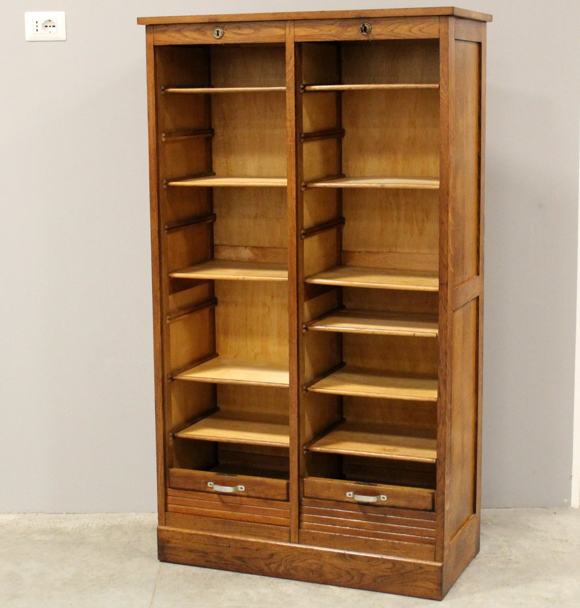 Antique Binder Rolling Curtain Filing Cabinet In Oak-photo-2