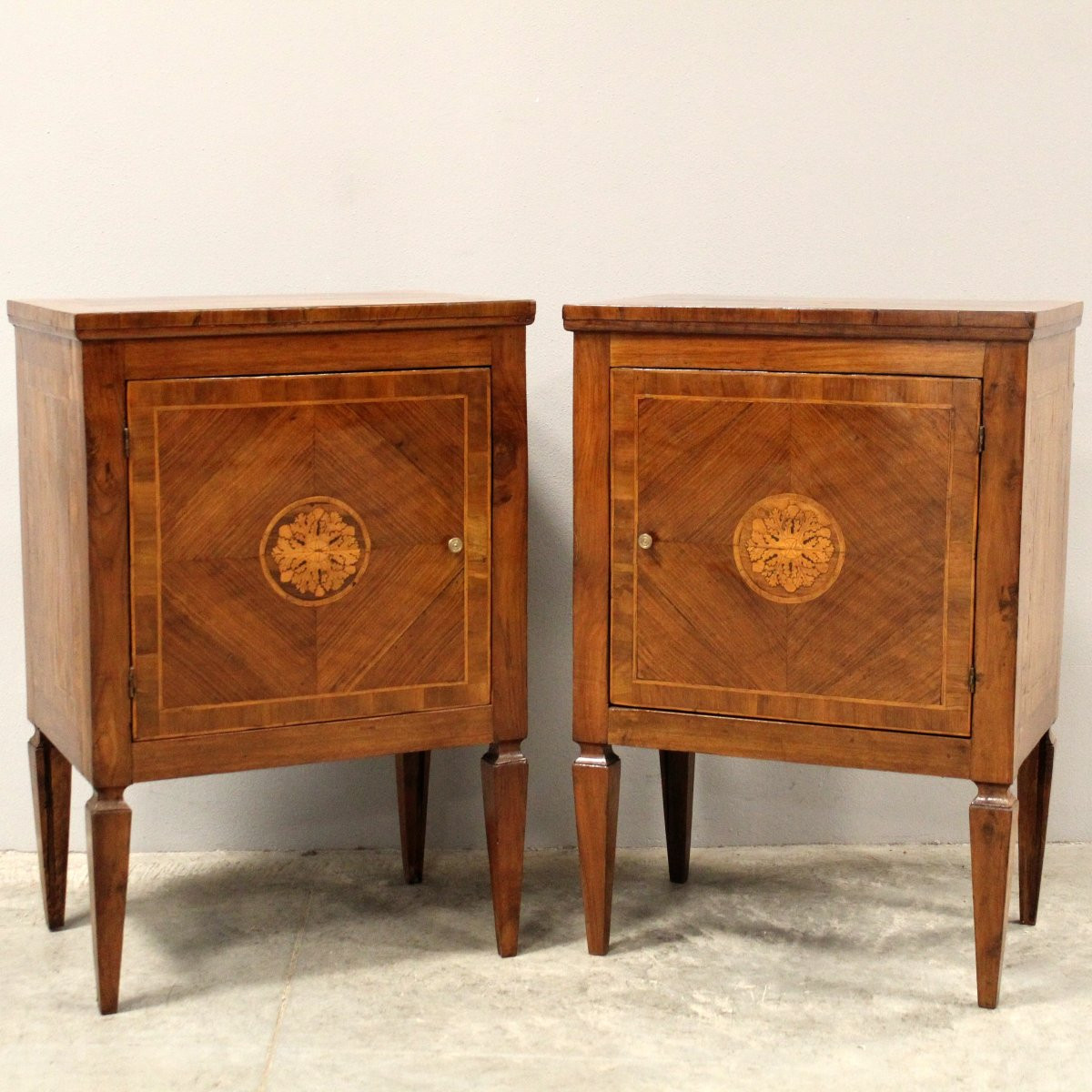 Antique Pair Of Louis XVI Bedsides Nightstands Tables In Walnut And Marquetry - Italy 18th-photo-2