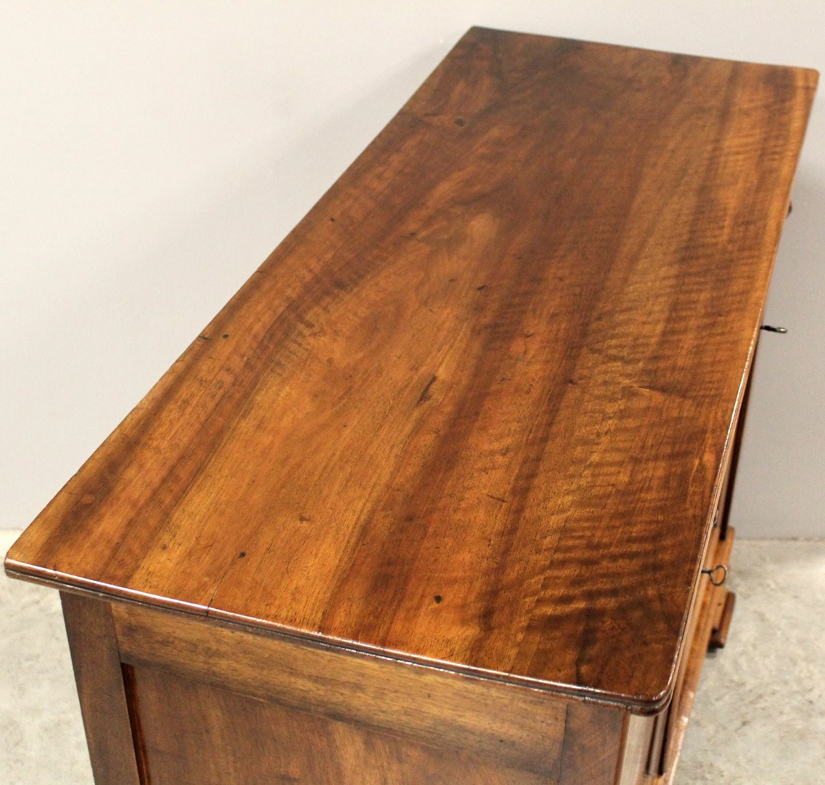 Antique Louis Philippe Sideboard Dresser Cabinet Cupboard Buffet In Walnut – 19th-photo-3