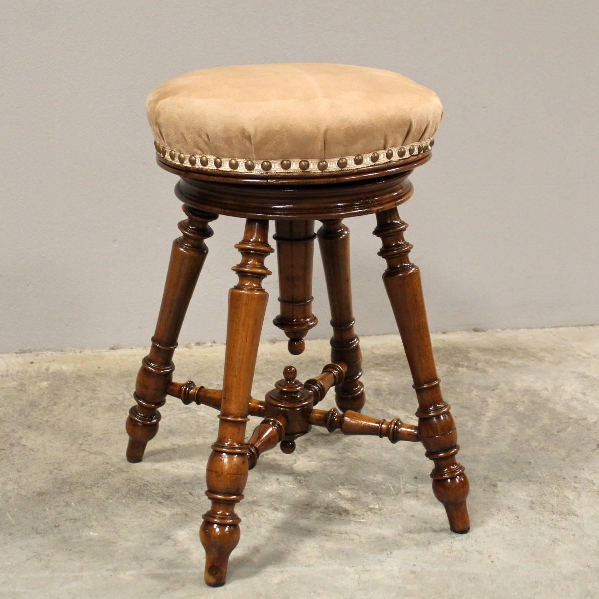Antique Piano Stool In Walnut - 19th 
