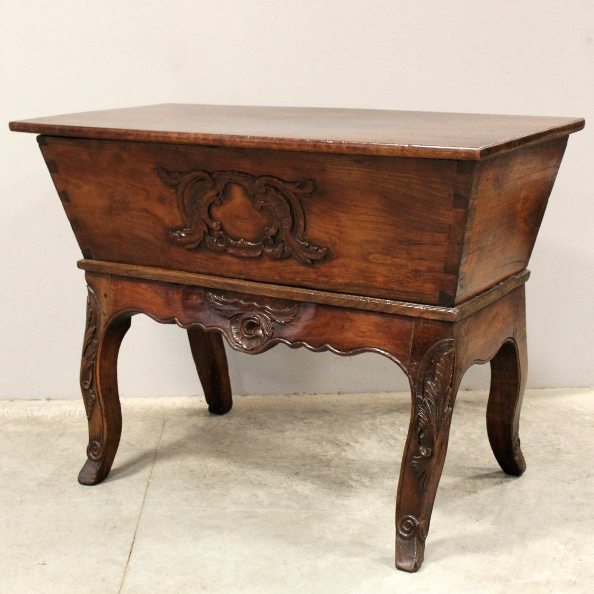 Antique Louis XV Cupboard Chest  In Walnut And Cherrywood - 18th-photo-2
