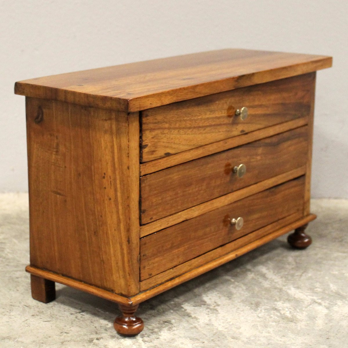 Ancien miniature commode de maîtrise en noyer - Italie 19ème-photo-3