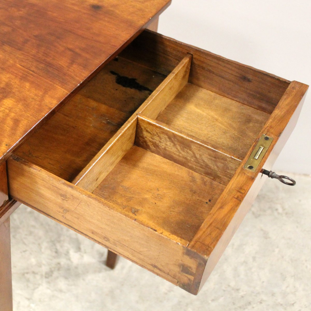 Antique Louis XVI Table In Walnut  - Italy 18th-photo-5