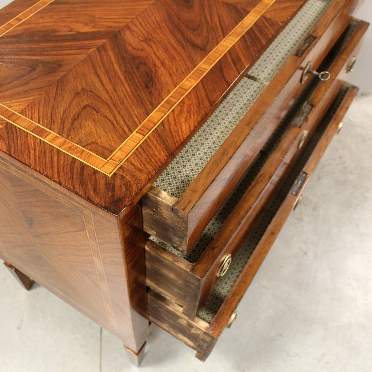 Ancien commode Louis XVI en noyer et marqueterie - Italie 19ème-photo-6