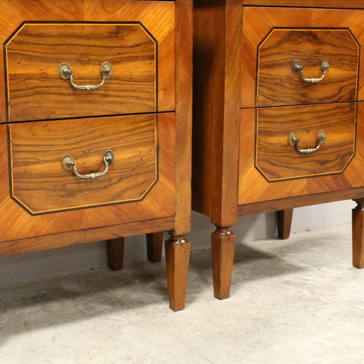 Antique Pair Of Louis XVI Bedsides Nightstands Tables In Walnut And Marquetry - Italy 18th-photo-3